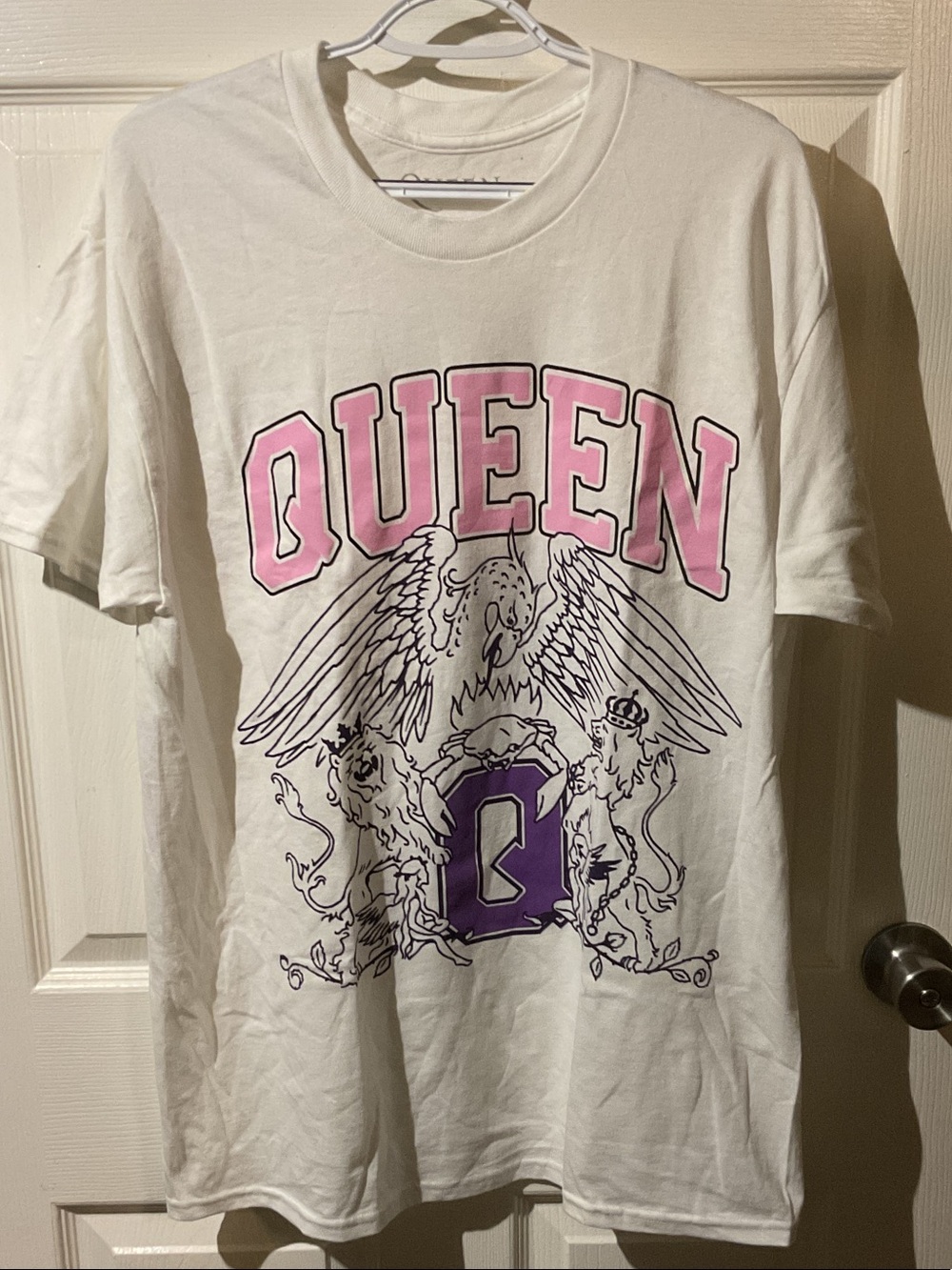 QUEEN Graphic Short Sleeve Band Tee - White with Pink & Purple